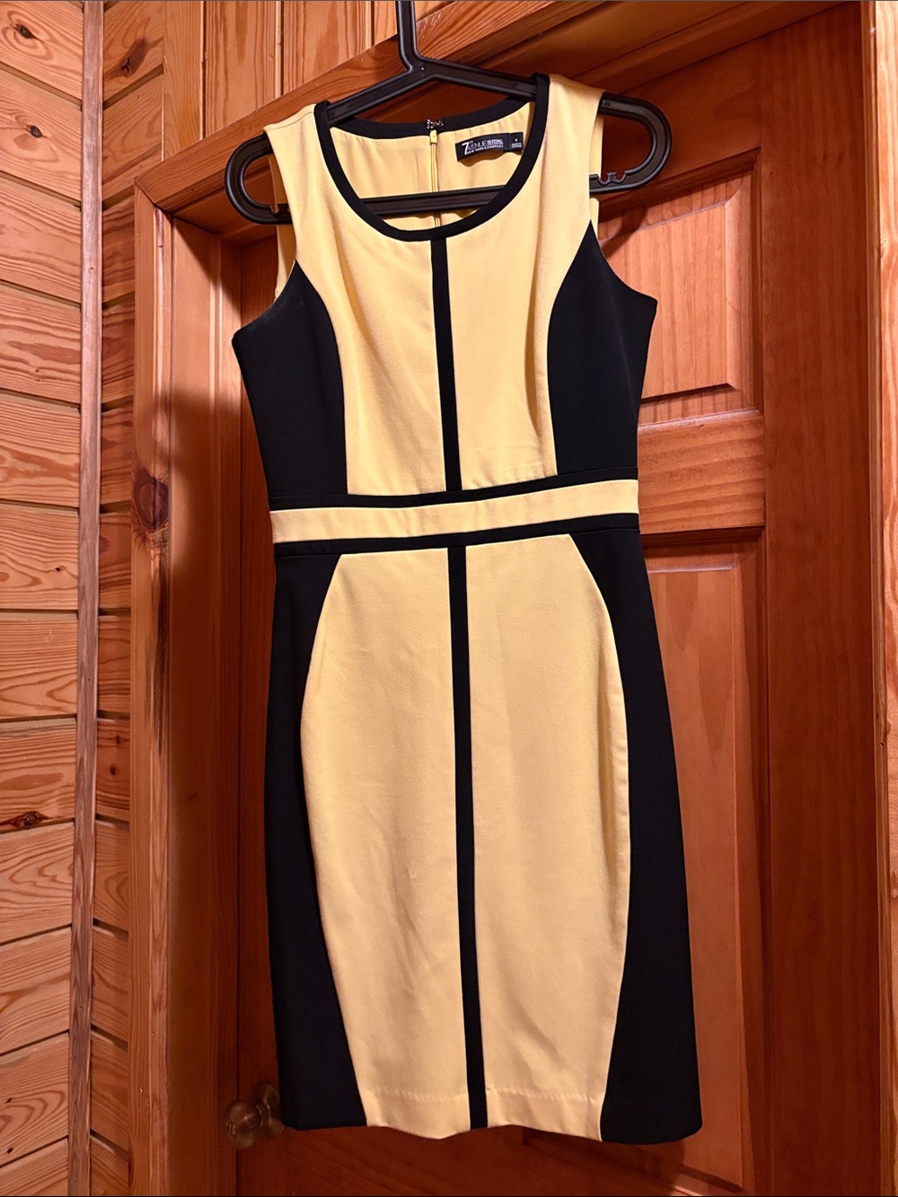 7th Avenue Yellow and Black Colorblock Midi Dress